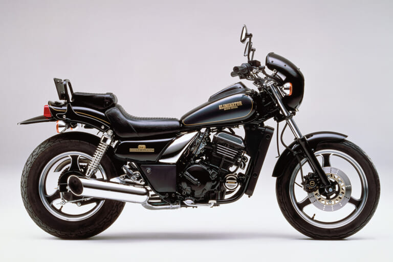 カワサキ エリミネーター 250SE|カワサキ 旧エリミネーターの歴史を振り返る【始祖たる900から末っ子125まで】