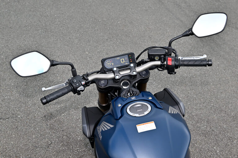 HONDA CB650R|ホンダ CBR650R VS CB650R いまや希少な直列4気筒対決!【100万円+αで味わえるビッグバイクの醍醐味】