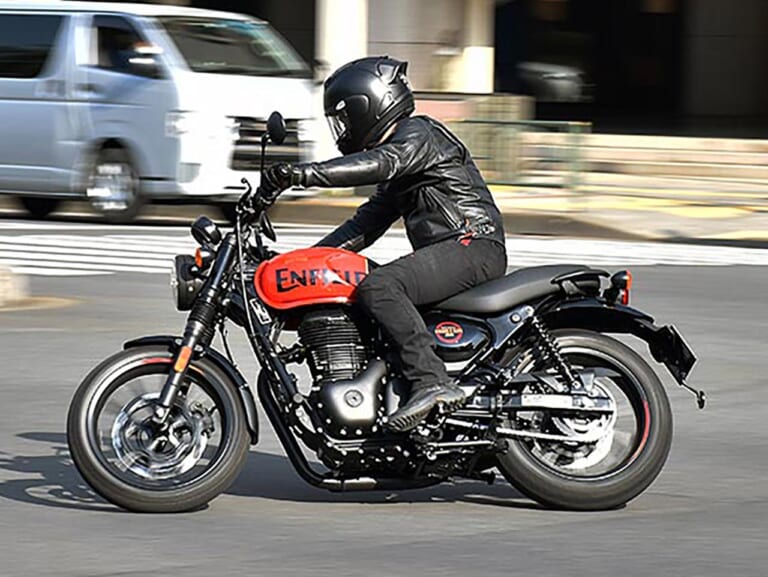 ロイヤルエンフィールド ハンター350|小川勤|GB350の最強ライバル?! ロイヤルエンフィールド ハンター350試乗インプレッション【際立つ軽快感と胸のすく爽快なダッシュ】