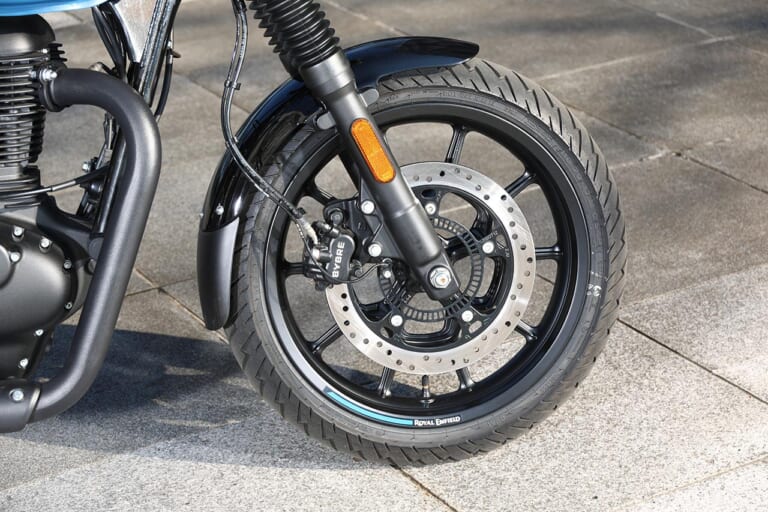 ロイヤルエンフィールド ハンター350|足まわり|GB350の最強ライバル?! ロイヤルエンフィールド ハンター350試乗インプレッション【際立つ軽快感と胸のすく爽快なダッシュ】