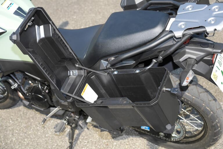 カワサキ ヴェルシス-X250ツアラー|パニアケース|カワサキ ヴェルシス‐X 250ツアラー試乗インプレッション【語り継ぎたい名車。新車を買うなら今】