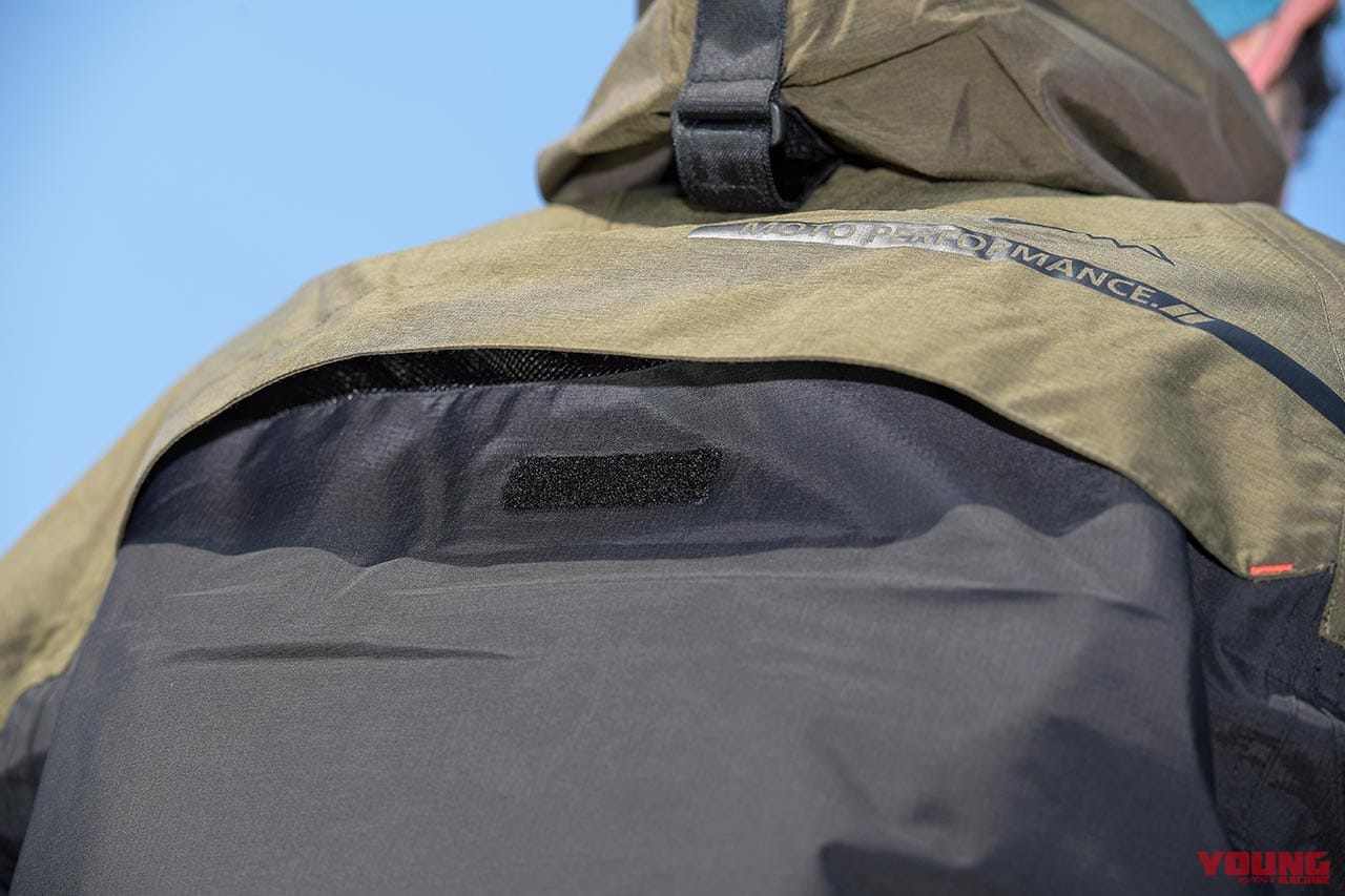 |クシタニ アメニタジャケット試用インプレッション【簡易防水+ベンチで活躍シーンが幅広い】