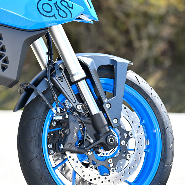 SUZUKI GSX-8S|スズキ渾身のGSX-8S! ライバル3台比較車体編【VS ヤマハ MT-07/ホンダ CB650R】