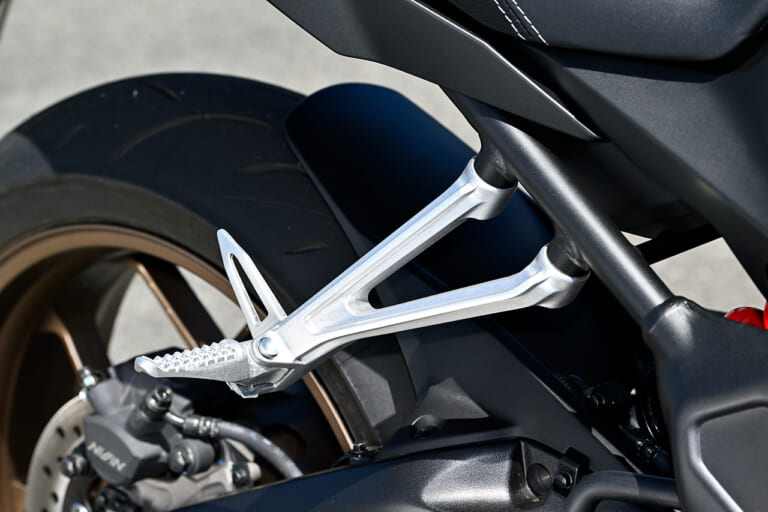 HONDA CB650R|スズキ渾身のGSX-8S! ライバル3台比較車体編【VS ヤマハ MT-07/ホンダ CB650R】