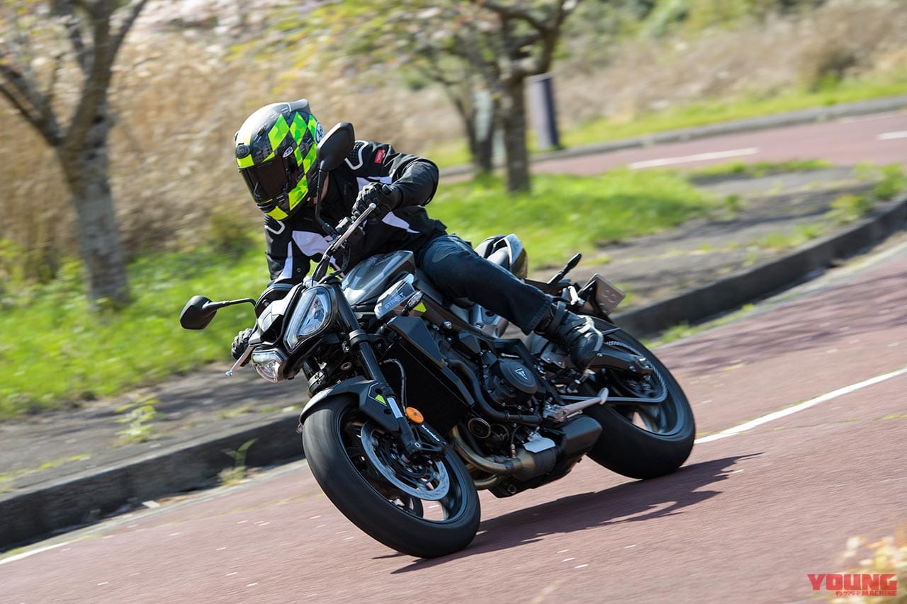 |トライアンフ ストリートトリプル765R試乗インプレッション【極上エンジンの究極ストリートファイター】
