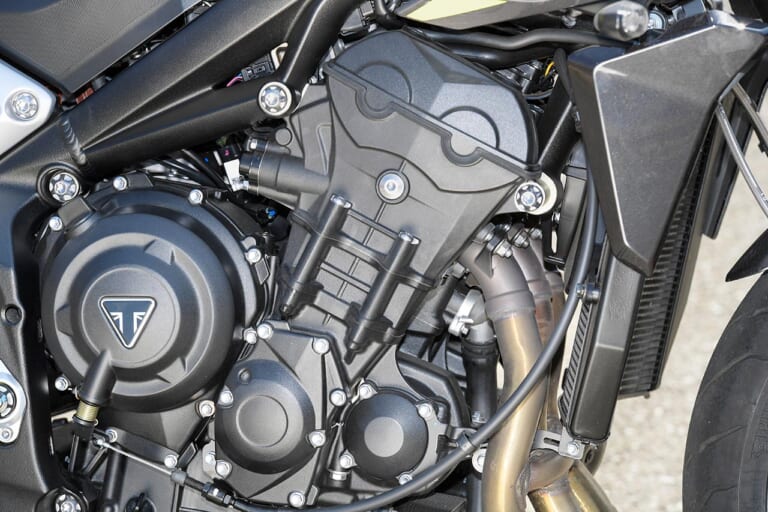 トライアンフ ストリートトリプル765R|エンジン|トライアンフ ストリートトリプル765R試乗インプレッション【極上エンジンの究極ストリートファイター】