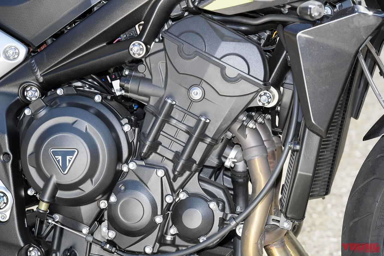 |トライアンフ ストリートトリプル765R試乗インプレッション【極上エンジンの究極ストリートファイター】