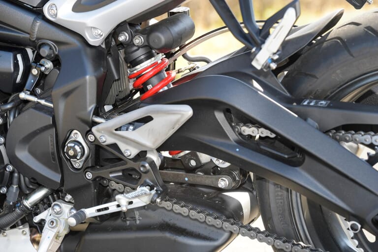 トライアンフ ストリートトリプル765R|足まわり|トライアンフ ストリートトリプル765R試乗インプレッション【極上エンジンの究極ストリートファイター】