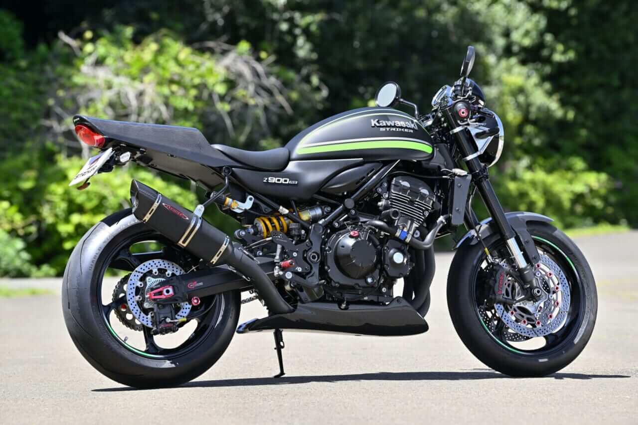 カーボンでZに特別感をプラス! ストライカーZ900RSカスタム【STRIKER