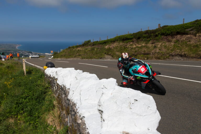マン島TT|2023年|2023年のマン島TTは英雄2人の一騎打ち! 奇跡的な好天も続いた