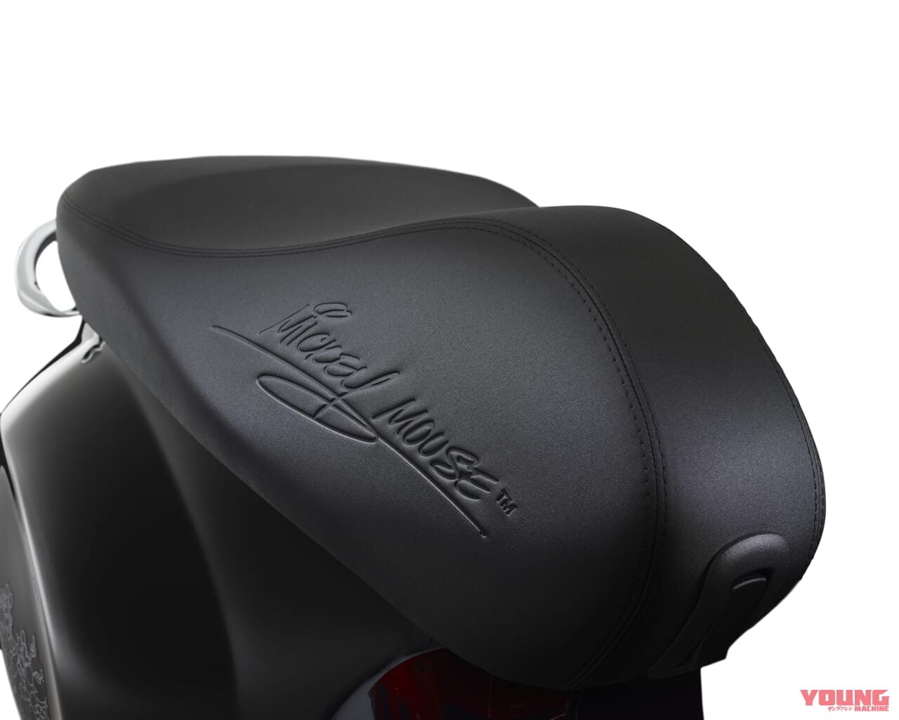 |ディズニー×ベスパコラボ! ミッキーマウスカラーのプリマベーラが欧州で発表