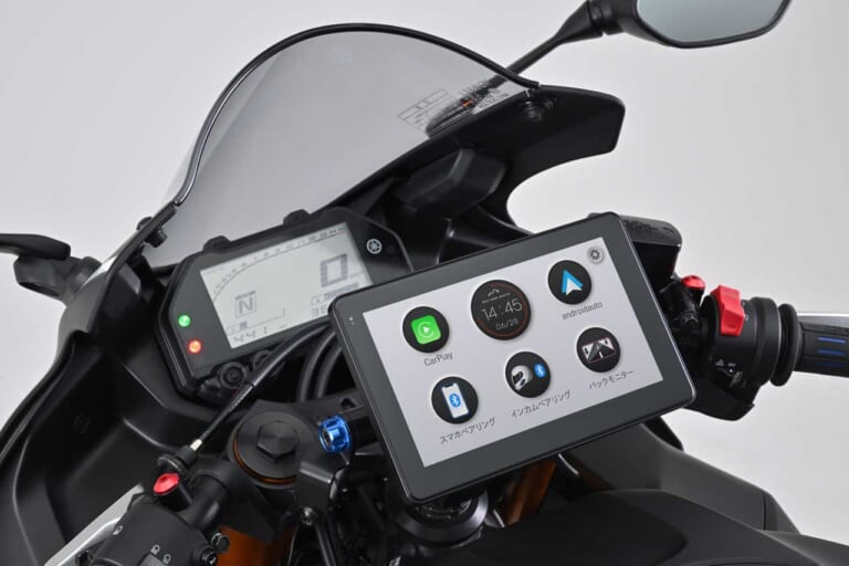 デイトナ|モトスマートモニター|人気のディスプレイオーディオ、バイク専用版! “Apple CarPlay” “Android Auto” が使えるデイトナ「モトスマートモニター」受注開始