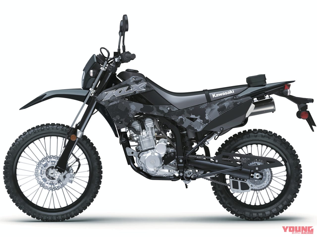 |カワサキ「KLX300/SM」2024年モデルはLEDヘッドライトと新外装! パワフルな水冷292cc単気筒の“闘う4スト”が最新世代へ【北米】