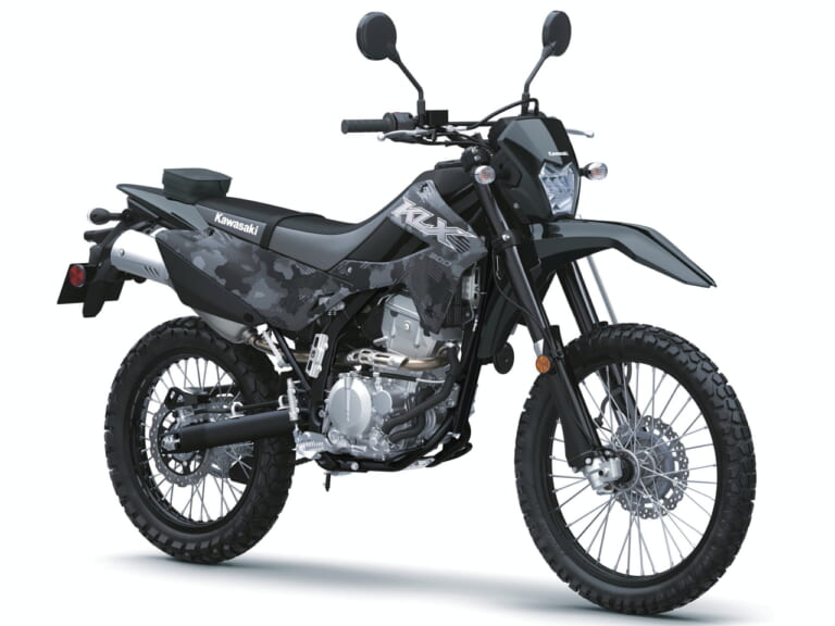 カワサキ|KLX300|北米仕様|2024年モデル|カワサキ「KLX300/SM」2024年モデルはLEDヘッドライトと新外装! パワフルな水冷292cc単気筒の“闘う4スト”が最新世代へ【北米】