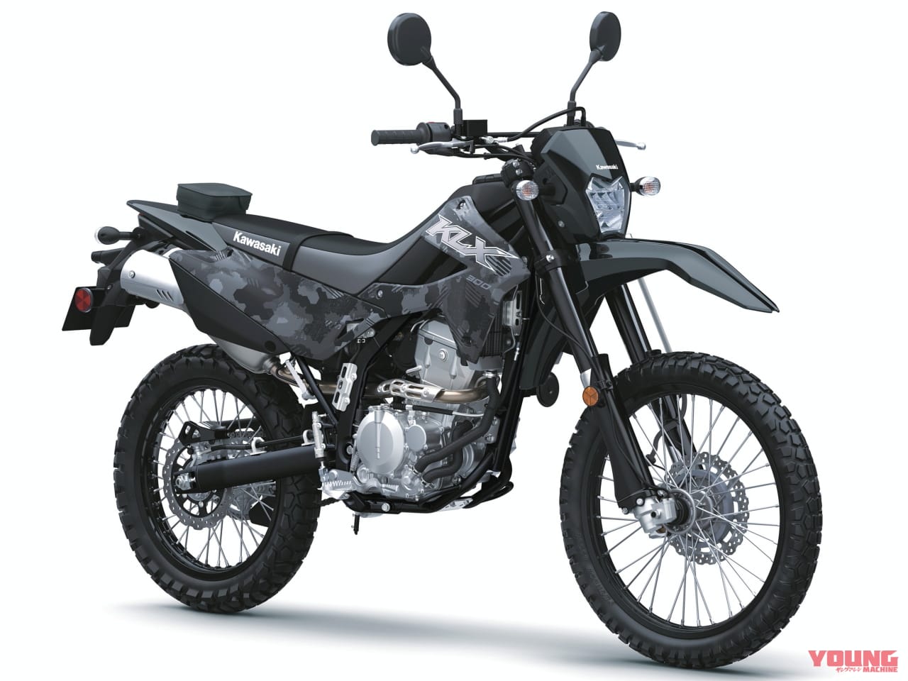 |カワサキ「KLX300/SM」2024年モデルはLEDヘッドライトと新外装! パワフルな水冷292cc単気筒の“闘う4スト”が最新世代へ【北米】