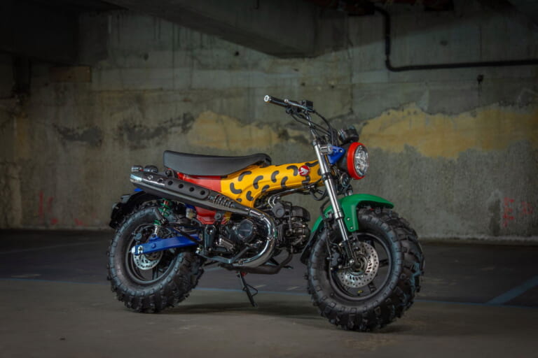 Driving Me Mad(Spain)|ヒョウ柄のダックス125に、チョッパー仕様のモンキー125だと?! ビアリッツで開催の「ホイールス&ウェーブス」に7か国のホンダ カスタムミニが登場