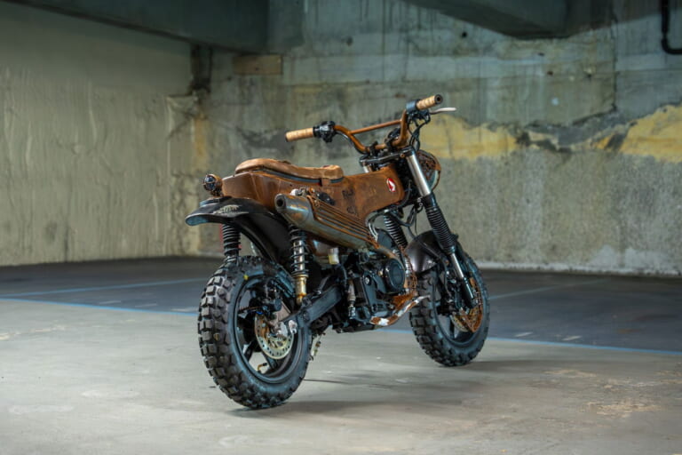 Furiosa(Portugal)|ヒョウ柄のダックス125に、チョッパー仕様のモンキー125だと?! ビアリッツで開催の「ホイールス&ウェーブス」に7か国のホンダ カスタムミニが登場