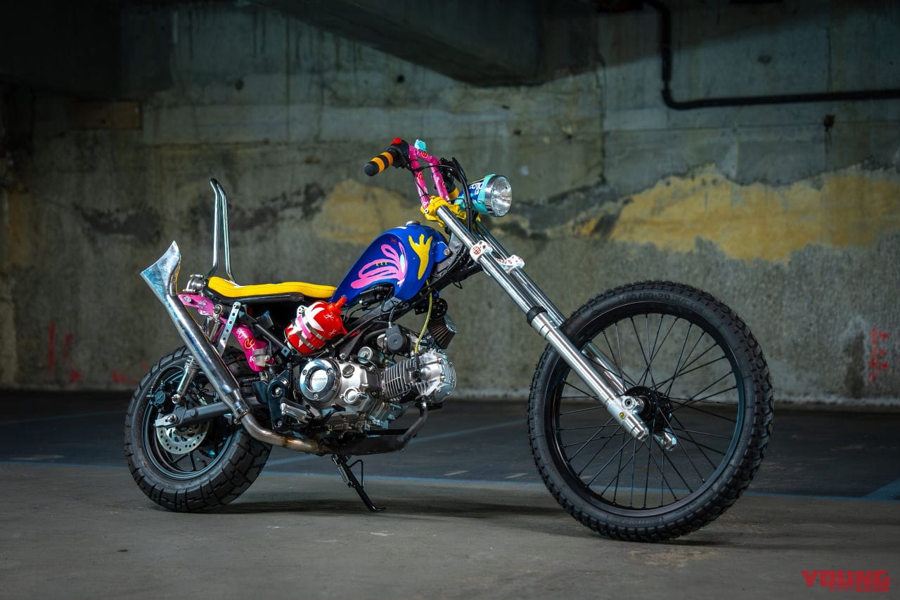 |ヒョウ柄のダックス125に、チョッパー仕様のモンキー125だと?! ビアリッツで開催の「ホイールス&ウェーブス」に7か国のホンダ カスタムミニが登場