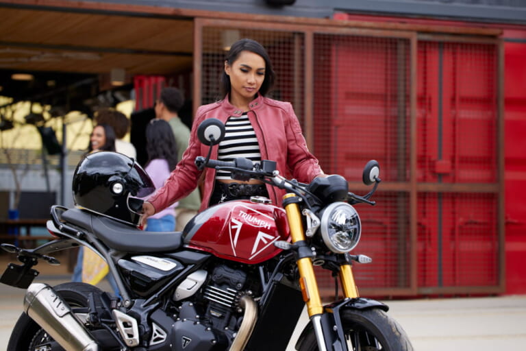 トライアンフ|スピード400|【2024年12月版】400ccバイクおすすめ20選! 普通二輪免許の最高峰だけど、車検付きでも意外と高くない?!