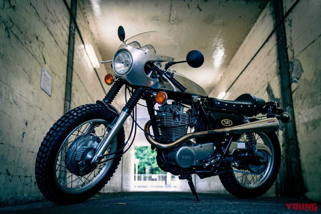 YAMAHA SR400|往年の名車バイクが続々登場! ヤンキーと口裂け女が戦うホラー映画「先生! 口裂け女です!」が7月7日に公開