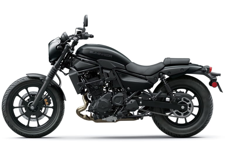 カワサキ|エリミネーター500 SE|欧州仕様|2024年モデル|エリミネーター500/SE だとぉ?! 欧州版はA2免許対応の45ps仕様で低回転トルク重視だ!