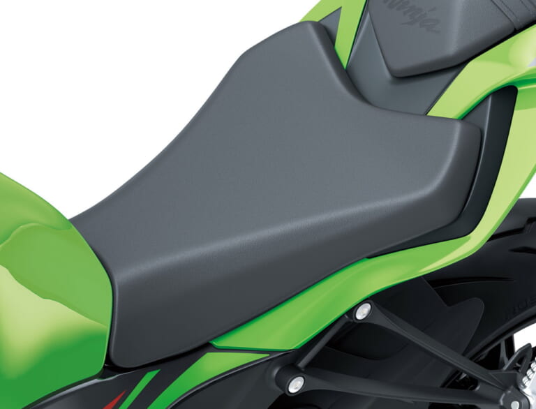 カワサキ|ニンジャZX-6R|欧州仕様|2024年モデル|オールニュースタイリング! カワサキ新型「ニンジャZX-6R」がテンアール顔で登場、北米と欧州で同時発表された!