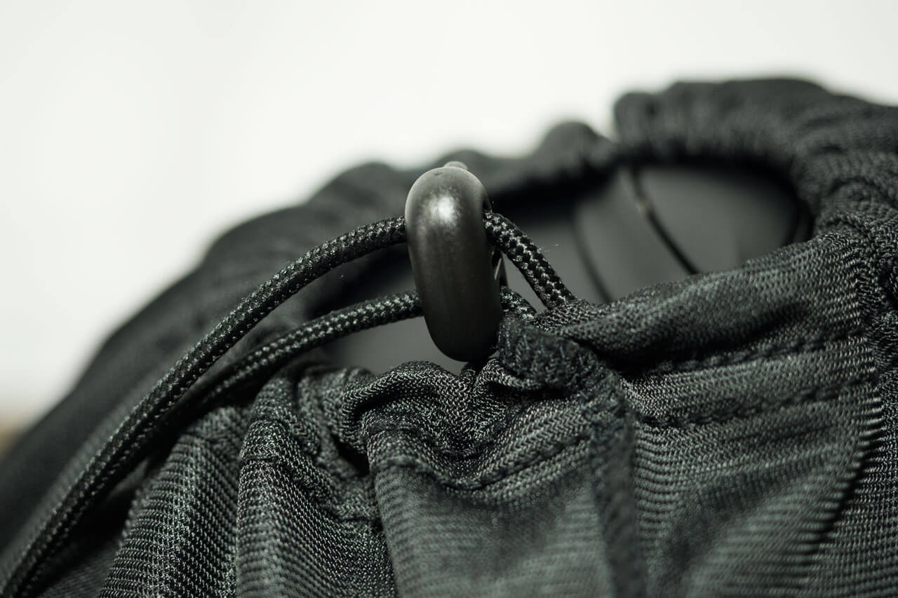 仮面ライダー　面取れ　25㎝ 新仮面ライダー　パチ ヘルメット付属品 黑 シン・仮面ライダーのヘルメット ROOF BOXER V8S試用レビュー