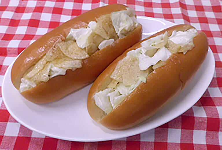 ポテチパン|ツーリングの栄養補給に”ご当地パン”! じゃらん調べランキング「青春を思い起こさせるご当地パン ベスト10」