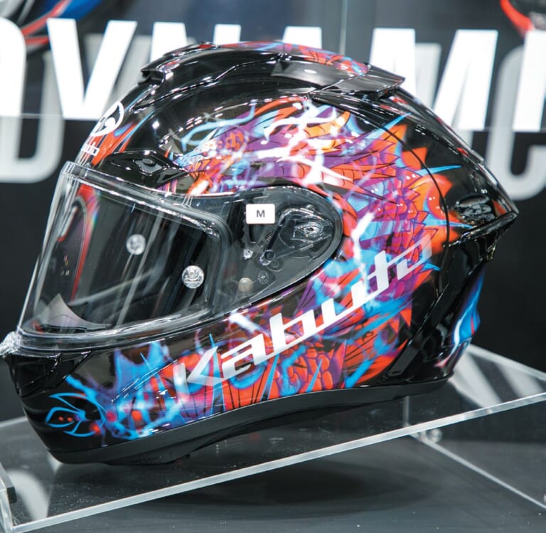 Kabuto F-17TRICK|Kabutoニューモデルまとめ:高速走行もオフもイケるエアロ系クロスオーバーに大胆グラも!【’23最新ヘルメットカタログ】