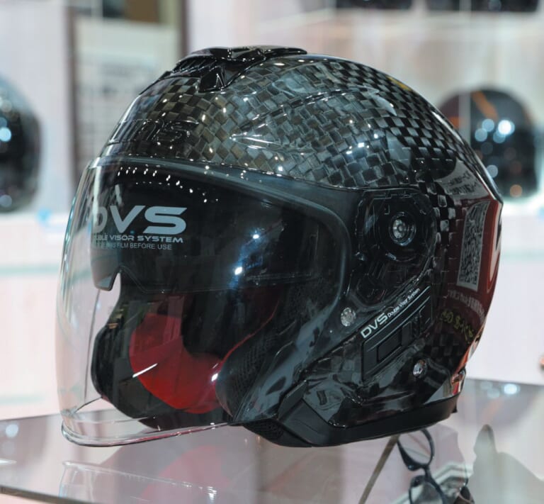 WINS A-FORCE RS|’23登場のニューヘルメットまとめ! カーボン柄の新作にネオクラ向けも【’23最新ヘルメットカタログ ウインズ/ヤマハ/LS2】