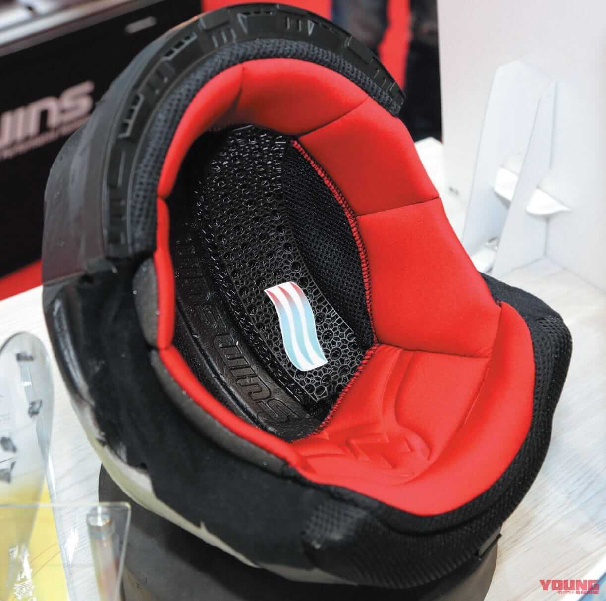 |’23登場のニューヘルメットまとめ! カーボン柄の新作にネオクラ向けも【’23最新ヘルメットカタログ ウインズ/ヤマハ/LS2】