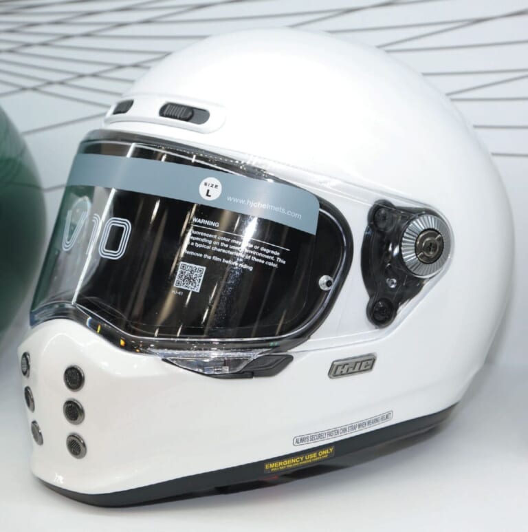 HJC V10|ヘルメットは海外勢もアツい! ’23ニューモデルまとめ【’23最新ヘルメットカタログ HJC/NOLAN/ZEALOT】