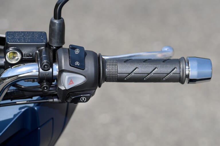 ホンダPCX|スイッチ|ホンダ新型PCX 試乗インプレッション【実家のような安心感、規制適合後も健在だ】