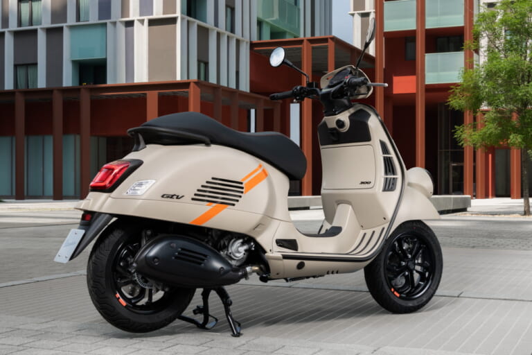 VESPA GTV|スポーティなベスパ「GTV」新型登場! ベスパ史上最強エンジンを搭載