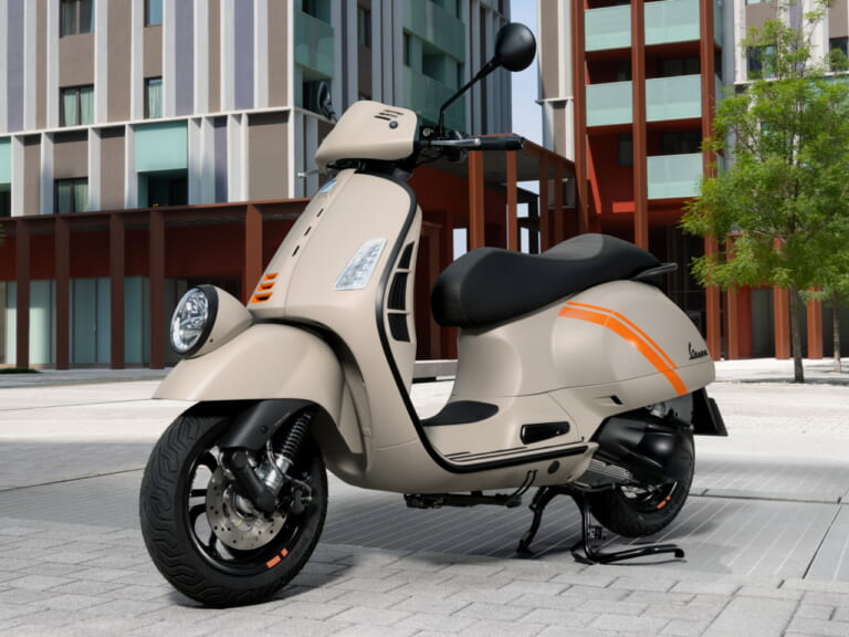 VESPA GTV|スポーティなベスパ「GTV」新型登場! ベスパ史上最強エンジンを搭載