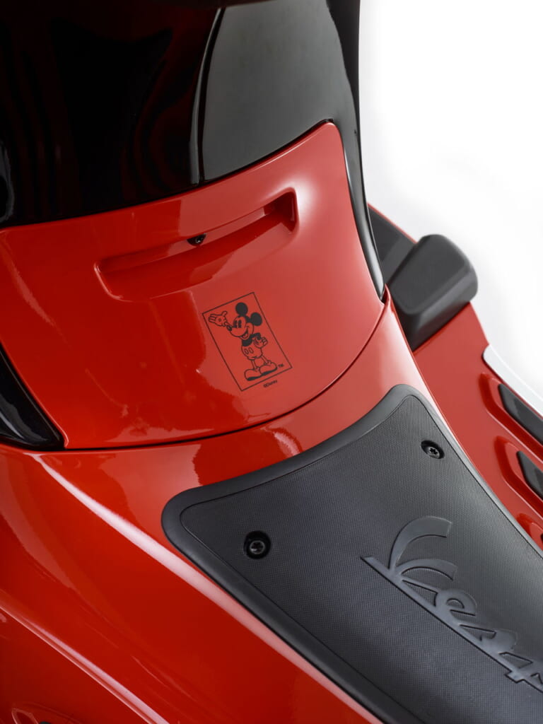 Disney Mickey Mouse Edition by Vespa|ディズニー&ベスパの限定コラボレーションモデル「ディズニー・ミッキーマウス・エディション by ベスパ」受注開始