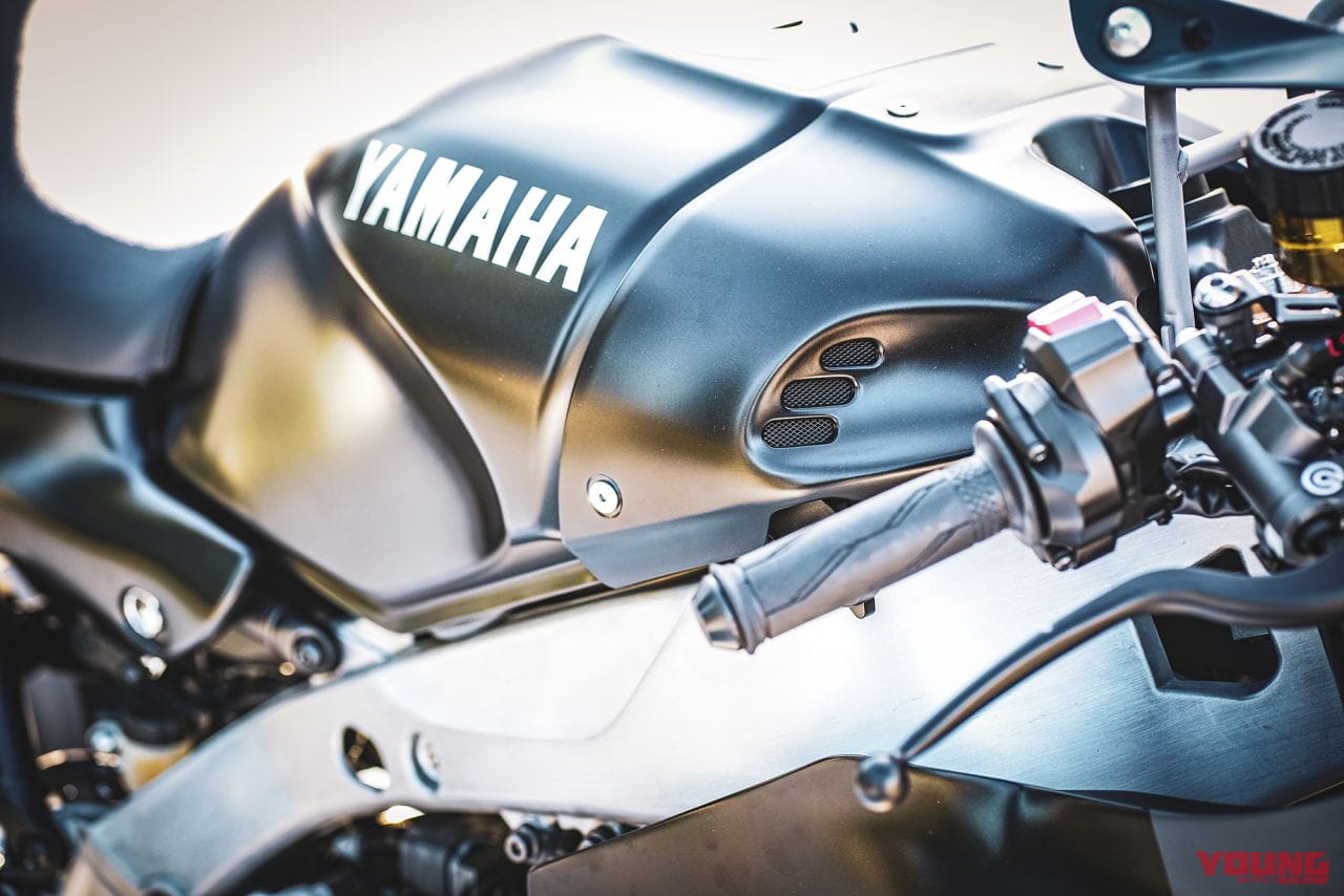 |噂のヤマハ XSR GP登場は秒読みか?! 「XSR900 DB40 プロトタイプ」欧州ヤマハがティーザー開始