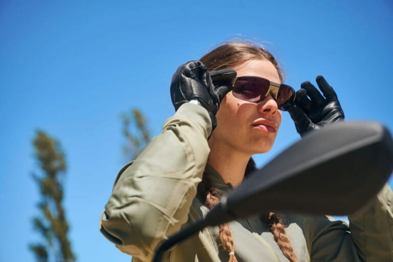 BMW Motorrad ConnectedRide Smartglasses|スカウター超えの未来キタ!! BMWがスマートグラスを発表、ナビや速度をリアルタイムで視界に投影する!