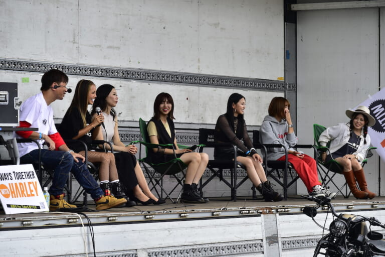 ハーレー女子トークショー|ブルースカイヘブン・ウィズハーレーヴィレッジにて|夜道雪さんら“バイク女子”はキュートなだけじゃない! バズる理由をイベントで目の当たりに!!