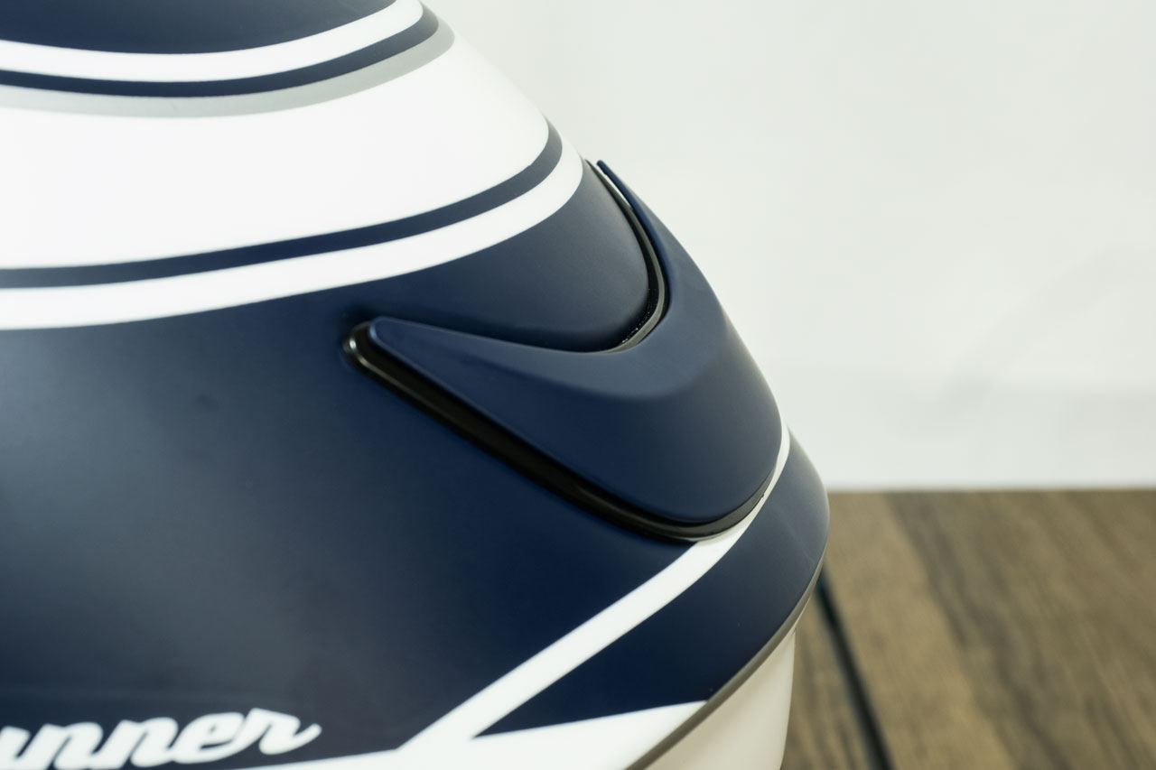 ブレードランナー　希少価値高い 3万5千円でMFJ公認! ヘルメットマニアの社長が作ったヘルメット