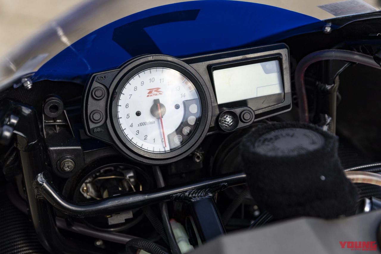 |初代GSX-R1000でクラシックレースに出走だって?! 欧州耐久カップが22年前のバイクにレギュレーション開放