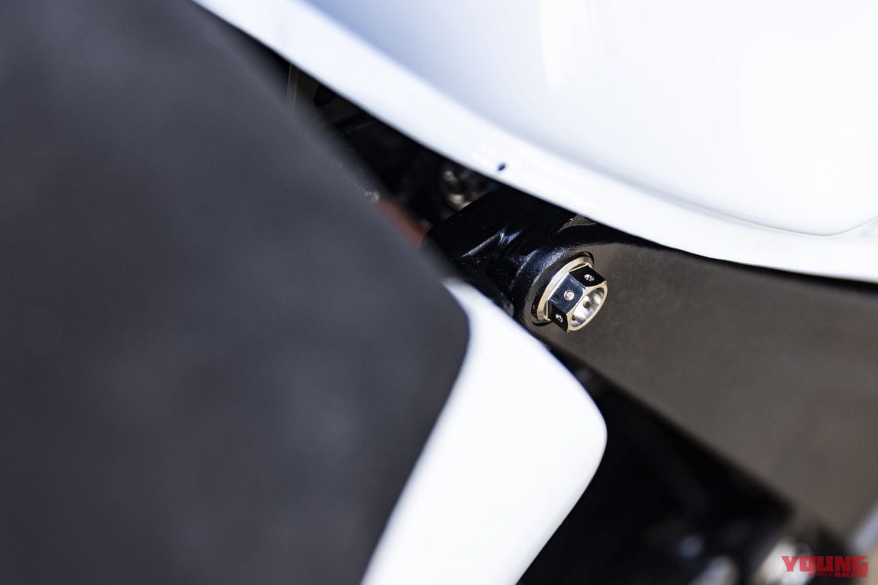 |初代GSX-R1000でクラシックレースに出走だって?! 欧州耐久カップが22年前のバイクにレギュレーション開放