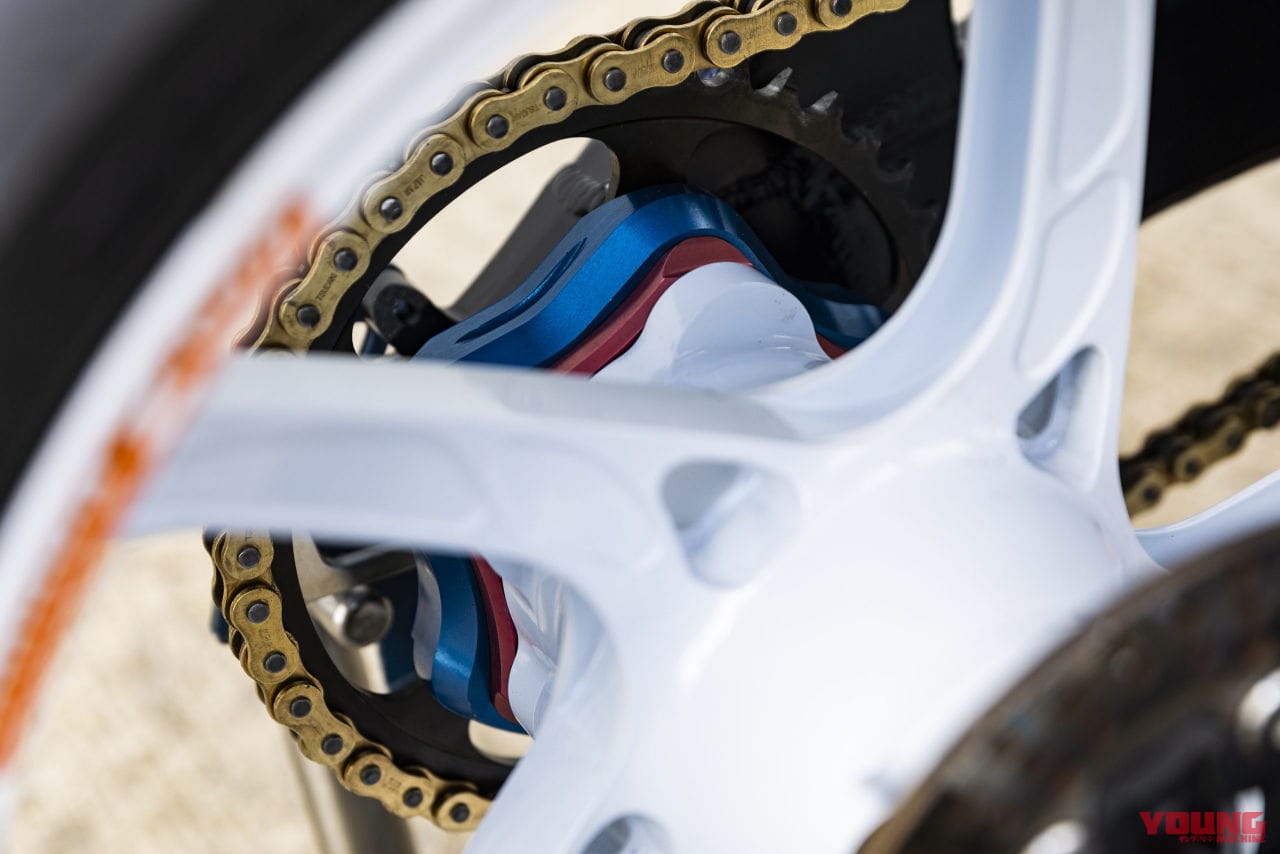 |初代GSX-R1000でクラシックレースに出走だって?! 欧州耐久カップが22年前のバイクにレギュレーション開放