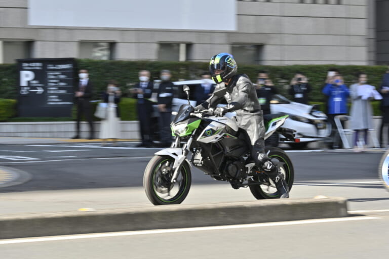 カワサキ Z EV|【YM新車予想】カワサキの打倒ホンダ125軍団?! Z125RS&KSR125で原付二種を盛り上げろ!!