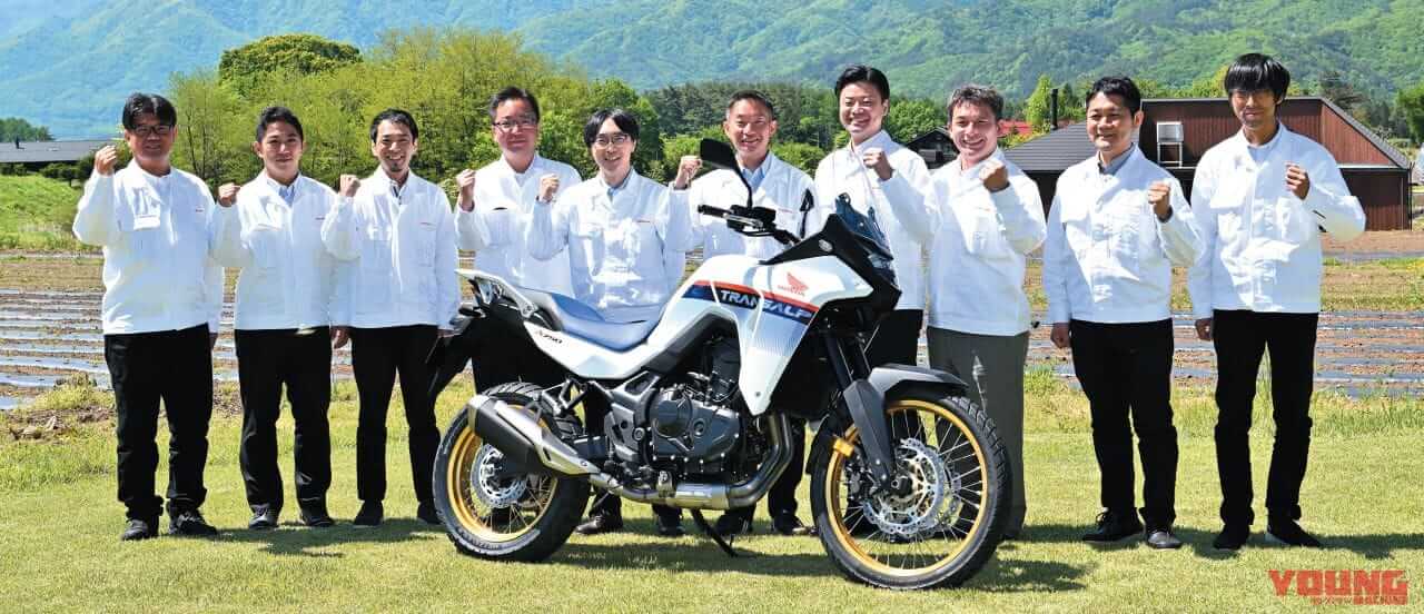 HONDA XL750 TRANSALP|当初は”CRF750″だった!? ホンダ XL750トランザルプ 開発者インタビュー&車体解説【エンジンも車体もオールニュー】