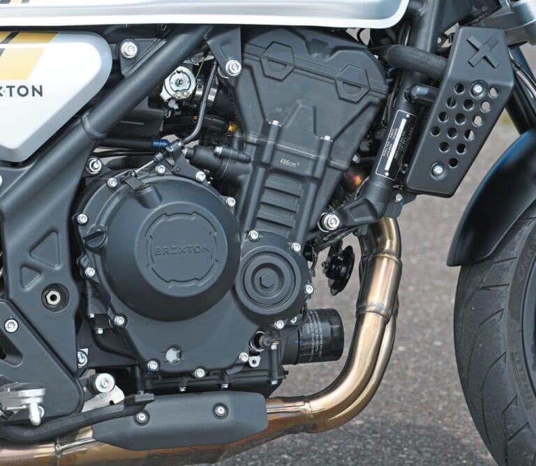 BRIXTON Crossfire500|英国風ネオクラ国内上陸! 注目のニューフェイスダブル試乗【クロスファイア500/クロムウェル1200】