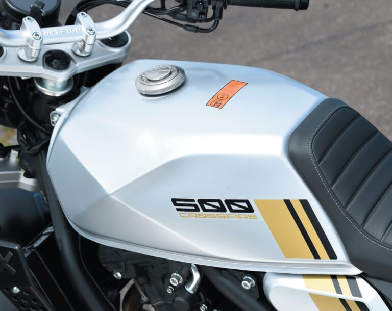 BRIXTON Crossfire500|英国風ネオクラ国内上陸! 注目のニューフェイスダブル試乗【クロスファイア500/クロムウェル1200】