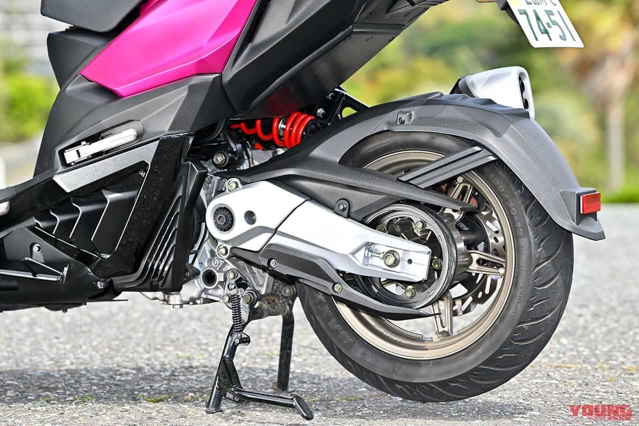 |絶妙な排気量180ccの軽快スクーター【キムコKRV180TCS】試乗ショートインプレッション