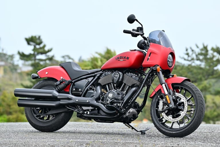 インディアン スポーツチーフ|スポーツ仕様の攻めるアメリカンだ!【インディアン スポーツチーフ】試乗ショートインプレ