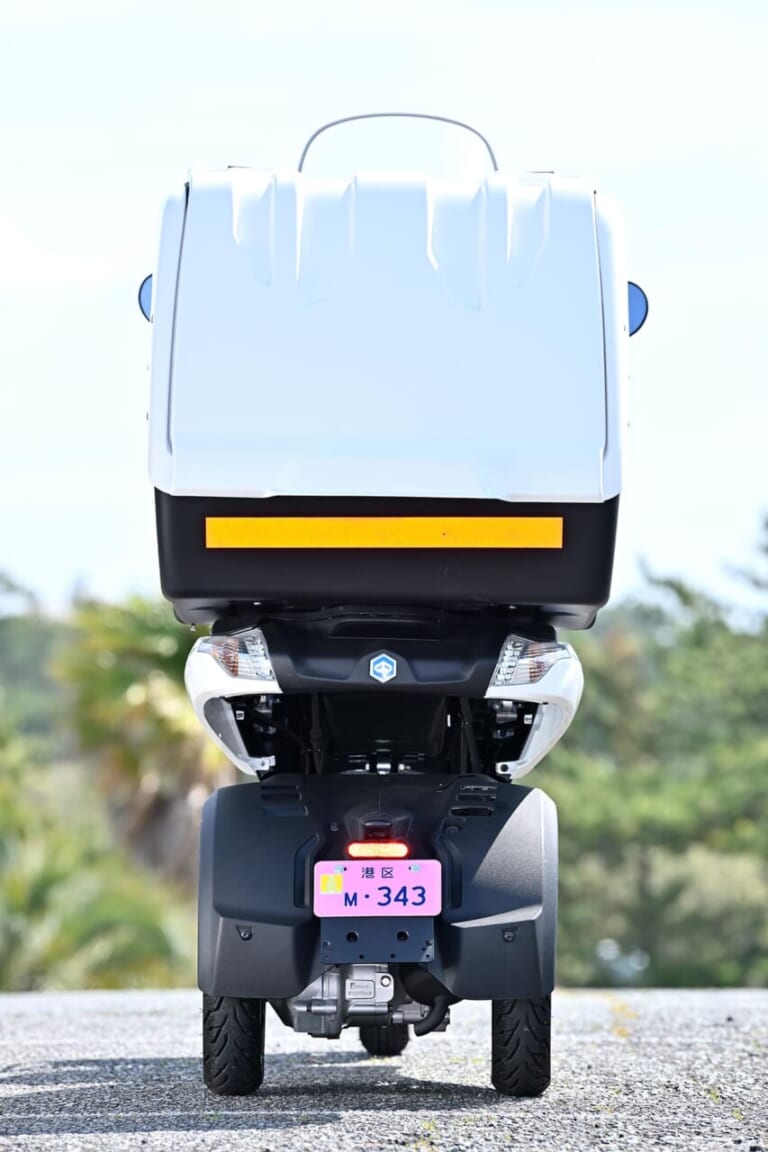 ピアッジオ マイムーバー|大人も入れる巨大リヤボックスを標準搭載!?【ピアッジオ マイムーバー】試乗ショートインプレ